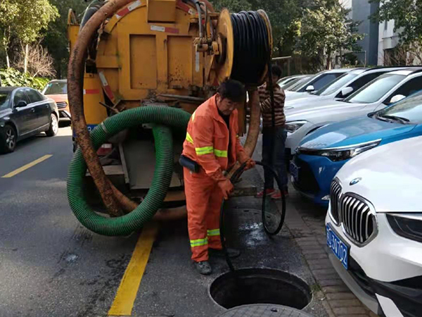 依兰排污管道清淤